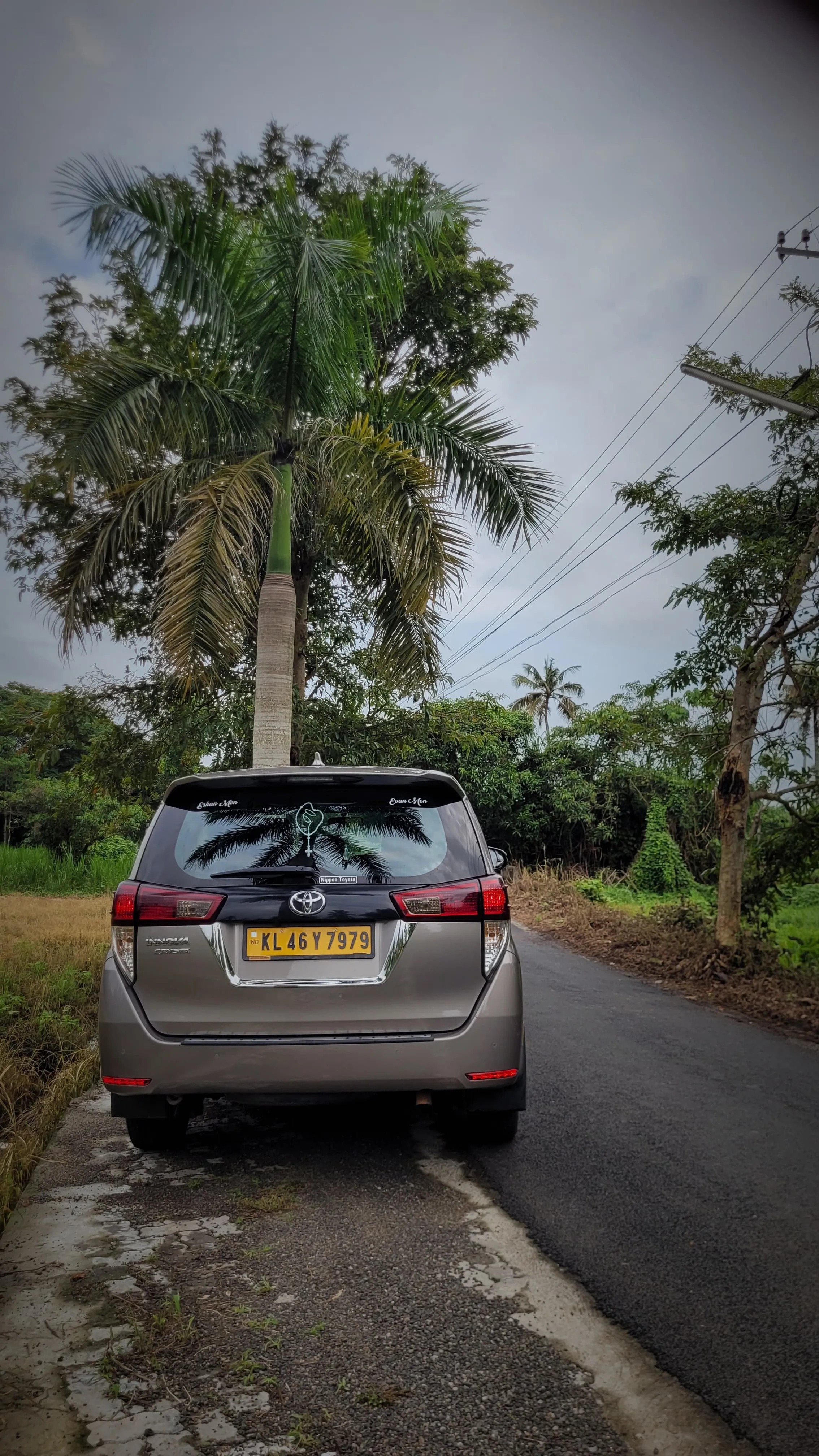 Toyota Innova Crysta Bronze