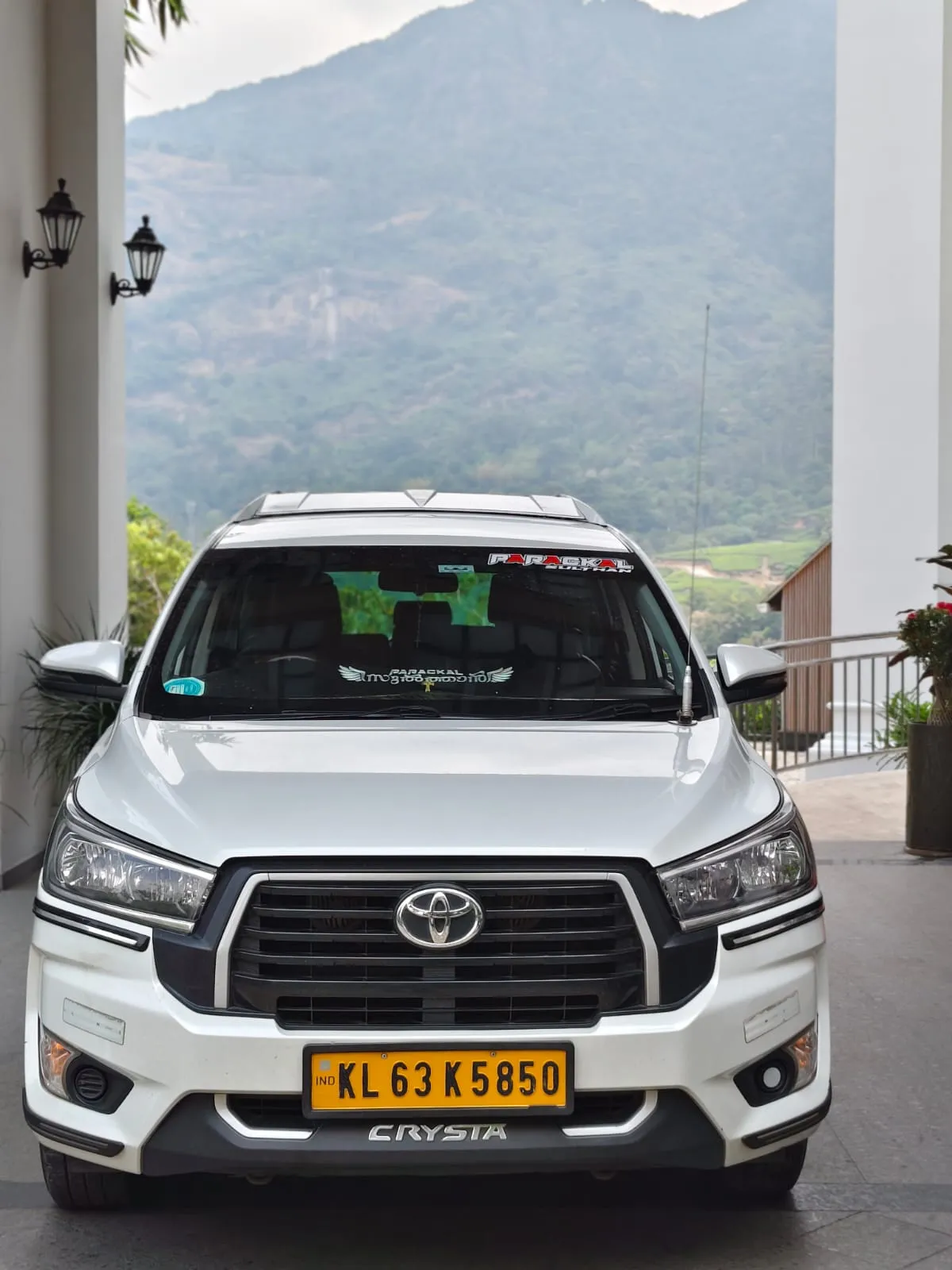 Toyota Innova Crysta